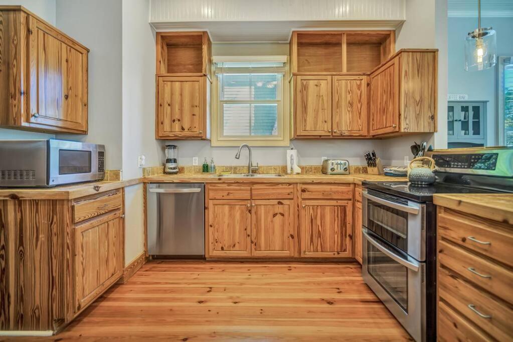 Bluffton Village Home-4Br Heart Of Old Town Luxury Eksteriør billede